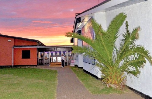 Scratby Maison | Outstanding 3 Bedroom Chalet, walk to beach, nr Gt Yarmouth & Norfolk Broads