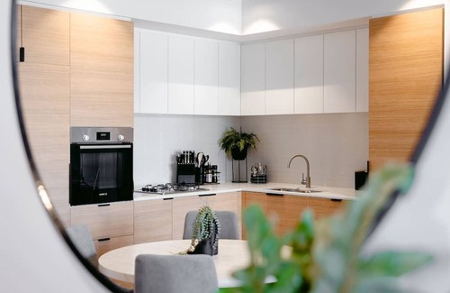 Footscray Appartement | Ovation - Central Footscray Apt. w/ parking & pool