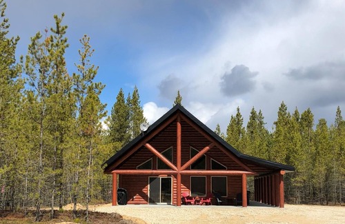 Valemount Maison | Overlook - Trois Chambres Maison, Couchages 10