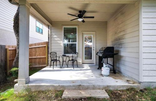 Boerne Maison | Overtime - A Birdy Vacation Rental