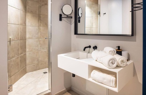 Carmes Hôtel | OVYO Hôtel