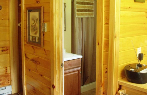 Town of Venice Cabine | Owasco Hill Cabin dans la région des Finger Lakes de New York