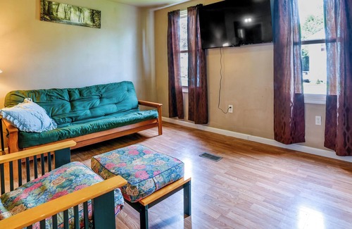 Owego Maison | Owego Vacation Rental Near Downtown & River!