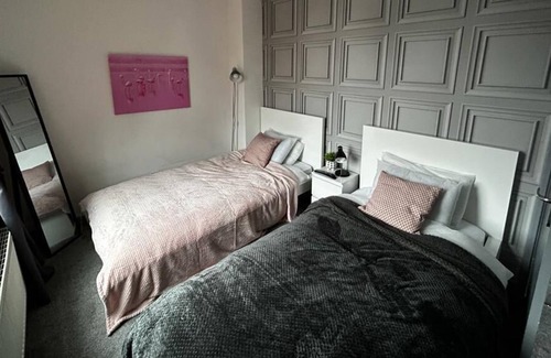 Tipton Maison | Owens' House - 3 Bed 2 Bath Relocation Corporate Stay