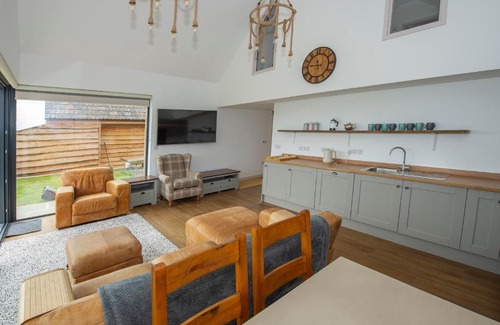 Wedmore Maison | Owl Lodge