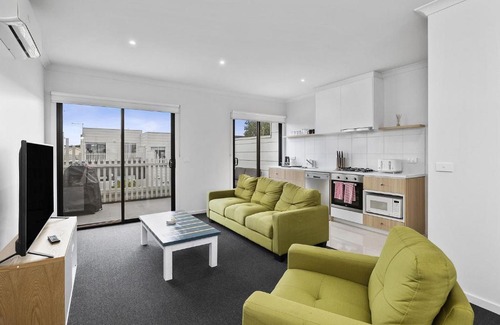 Whittington Maison | Oxford Central Geelong 5
