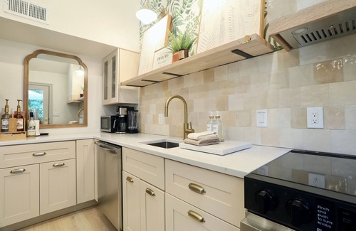Oxford Maison | Oxford House + 2.6 miles to Ole Miss + King Beds