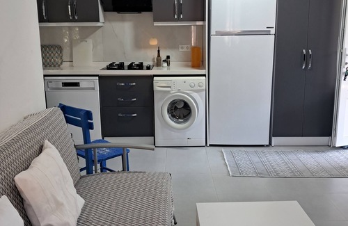 Mithatpasa Appartement | Oya Apartments Cunda nGarden Apartment by the Sea D.4nn