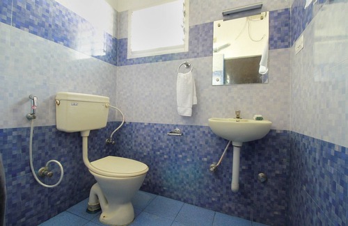 RS Puram Hôtel | OYO 10551 Hotel RJ Grand