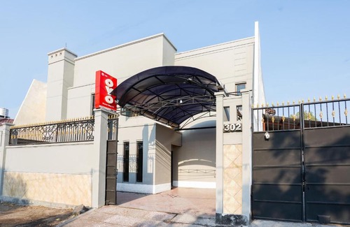 Surabaya Hôtel | OYO 1281 Home Stay 83