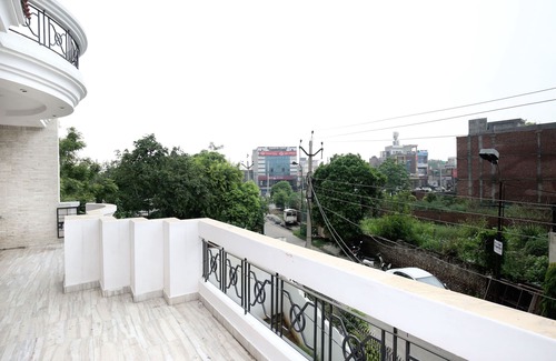Ludhiana Appartement | OYO 16130 The Corner House
