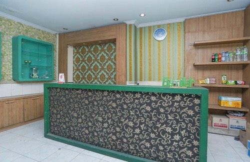 Sedati Hôtel | OYO 2092 Menara Sakti Sejahtera Syariah Hotel