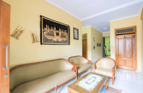 Lumajang Hôtel | OYO 2440 Wallet Family Residence Syariah