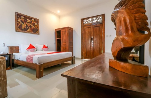 Mambal Hôtel | OYO 2607 Men Bebas Residence
