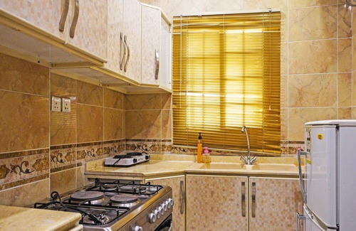 Sari Street Hôtel | OYO 649 Al Thuraya Palace Apartments