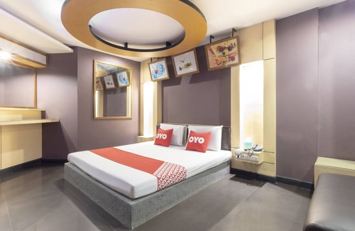 Chonburi Hôtel | OYO 75382 Chonburi Hotel