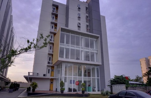 Tangerang Hôtel | OYO 90120 Bolang Room