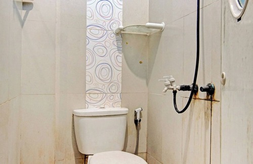 Tangerang Hôtel | OYO 90268 Aliyah Syariah