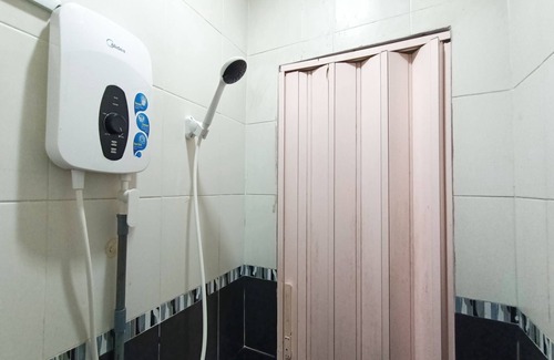 Inanam Hôtel | OYO 90568 Hotel Sutera Inanam