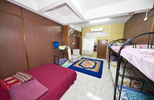 Kampung Ladang Tok Pelam Hôtel | OYO 90915 Ilham Villa