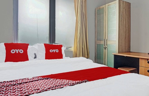 Binong Hôtel | OYO 91849 Karawaci Taman Permata 5