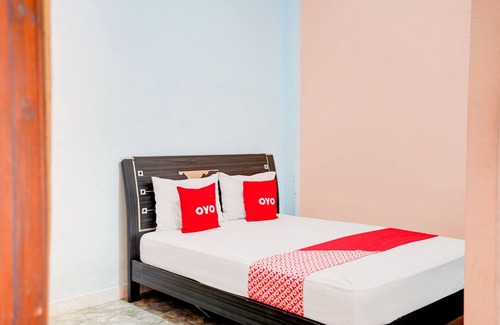 Gresik Hôtel | OYO 92887 Hotel Senja Syariah
