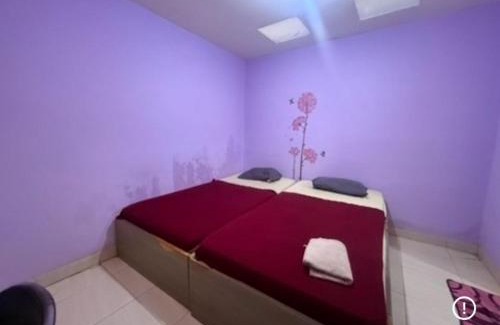 Jakarta Hôtel | OYO 94790 Putri Bungsu Residence