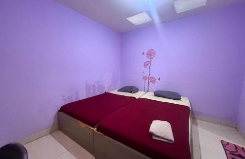 Jakarta Hôtel | OYO 94790 Putri Bungsu Residence