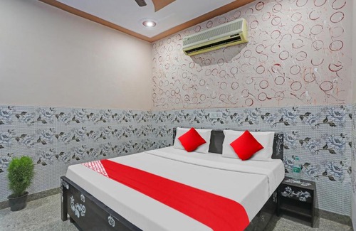 Garhmukteshwar Hôtel | OYO Flagship 81250 New Radisson