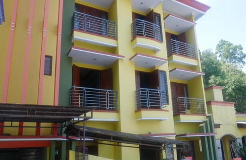 Prigen Hôtel | OYO Life 90646 Villa Karsinem Pasuruan