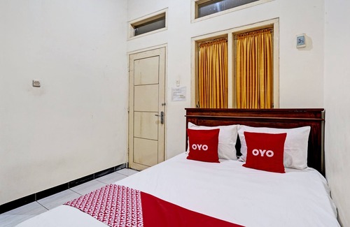 Tuban Sub-District Hôtel | OYO Life 92773 Griya Trubus Syariah