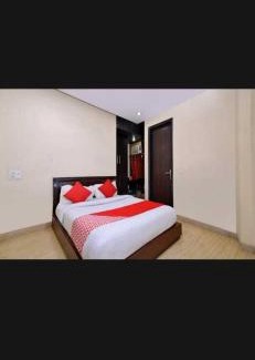 Malviya Nagar Hôtel | OYO Welcome Max Residency Near Dlf Avenue Saket
