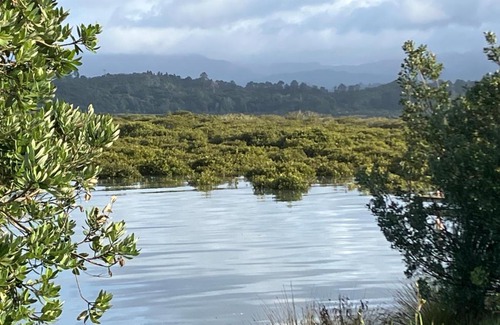 Preece Point Chalet De Ski | Oystercatcher Bay Boathouse