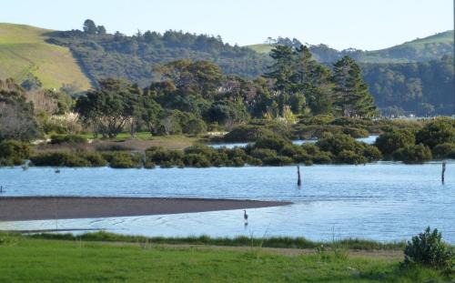 Preece Point Chalet De Ski | Oystercatcher Bay Boathouse