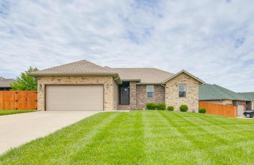 Ozark Maison | Ozark Home Pool Access, Deck and Fenced Yard