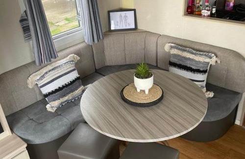 Winestead Appartement | Ozzys Retreat at Sand Le Mere Holiday Park