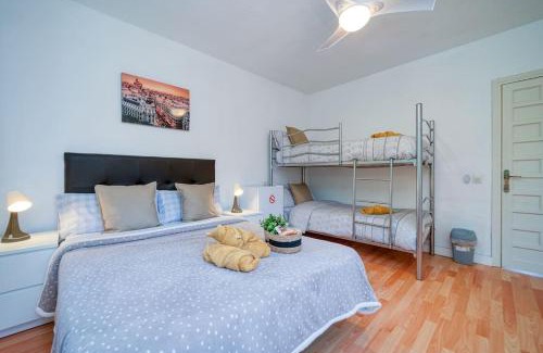 El Plantio Appartement | P CasaCafe Madrid Calle Carlos Dubois 3