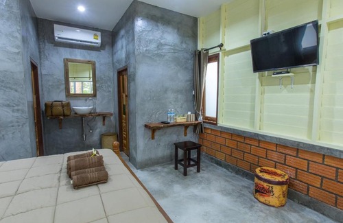 Trang Station Balnéaire | P's cottage บ้านพักในสวนสวย