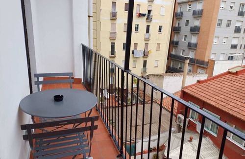 Sant Marti Appartement | LVP1- Apartment near the beach in Barcelona - 2 bedrooms with double bed