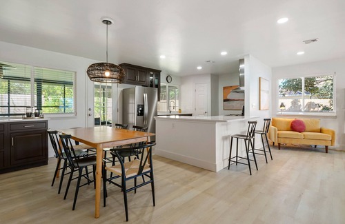 Isle of Palms Maison | Pablo Pointe- Single Family Home directly across from the Mayo Clinic