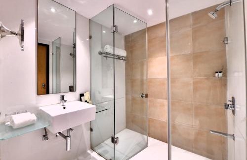 Vasant Kunj Hôtel | Pacefic Suites Hotel By IGI Airport