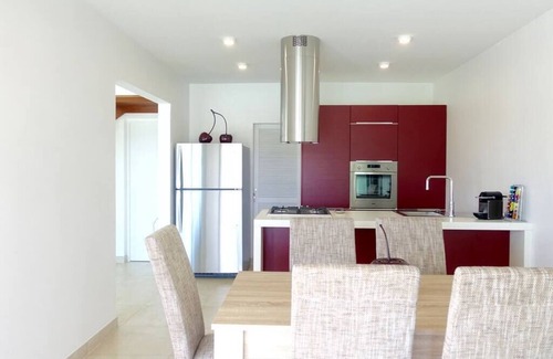 Vitet Appartement | Pacha Apt with Terrace and Panoramic Views!