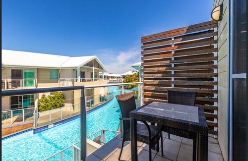 Salamander Bay Villa | Pacific Blue, 140/255 Sandy Pt Rd