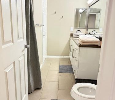 Ocean Park Appartement | Pacific Blue Townhome Walk to Ocean 2 Bed Apt WITH FREE PARKING