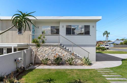 Caves Beach Maison | Pacific Breeze
