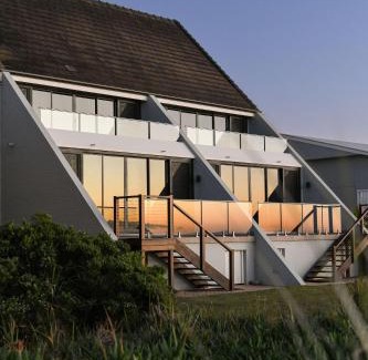 Wooli Maison | Pacific Dawn on the Beach One
