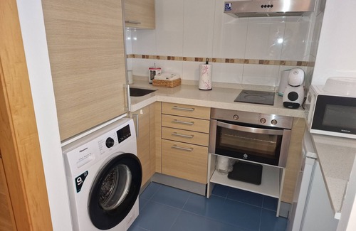 Carretera de Cadiz Appartement | Pacifico 18, Elegante Estudio a Escasos Metros de la Playa y Piscina