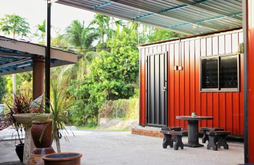 Padang Besar Maison | Padang Besar Red Cabin Homestay