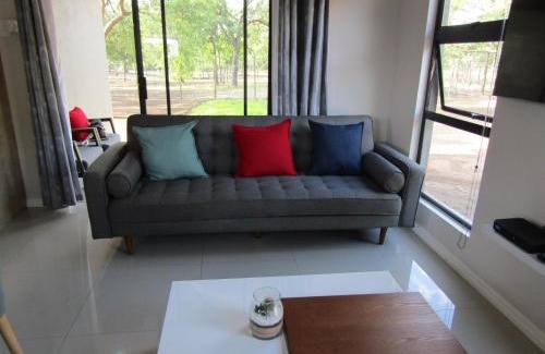 Ha-Lambani Maison | Pafuri Gate Guesthouse