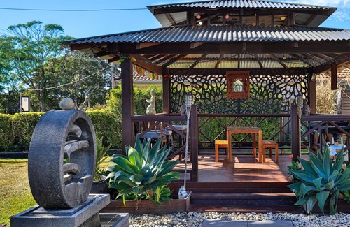 Culburra Beach Maison | Pagoda @ Culburra - Pet Friendly - Newly Renovated